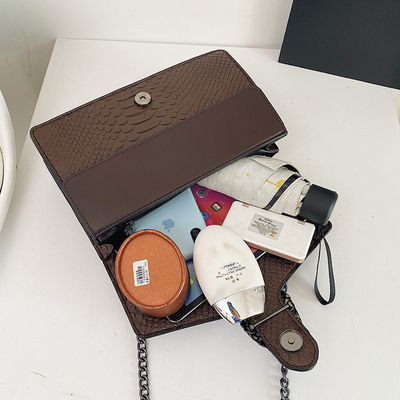NEW SINGLE-SHOULDER CROSSBODY BAG RETRO FEMEN'S AUTUMN TREND COLOR CONTRAST HANDBAG BÁO LẠI BÁO LẠI NICHE LEUCKPACK