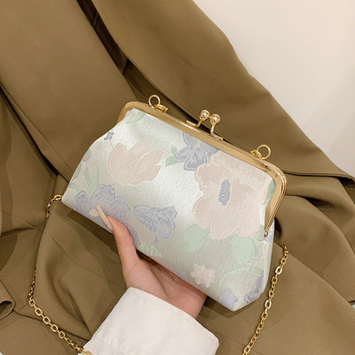NEW CLIP CHAIN BAG CHINESE STYLE SHELL BAG NATIONAL STYLE FLOWER SHOULDER BAG thời trang Bữa tối