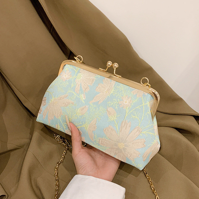 NEW CLIP CHAIN BAG CHINESE STYLE SHELL BAG NATIONAL STYLE FLOWER SHOULDER BAG thời trang Bữa tối