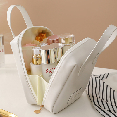 MAKEUP BAG 2023 NEW PORTABLE LARGE Capacity WATERPROOF TRAVEL PORTABLE TOILETRIES AND SKINCARE STORE BAG Sản phẩm và dịch vụ chăm sóc da