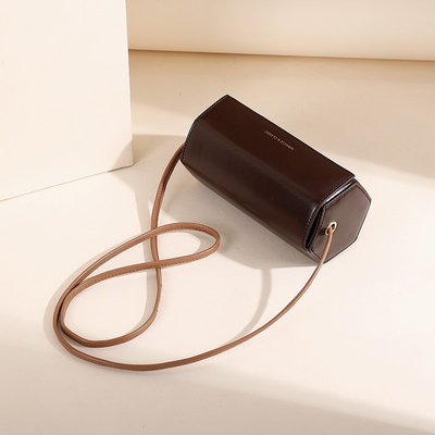 2024 NEW SIMPLE FASHION SIZE BAG NETWORK RED EVERYTHING SINGLE SHOULDER CROSSBODY FEMALE BAG FASHION NICHE CYLINDER BAG SIZE SIZE SIZE SIZE
