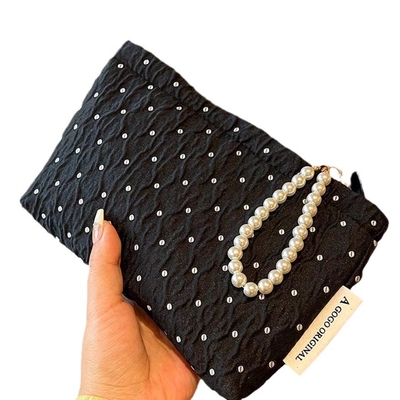 Polka DOT ĐEN ĐUỐT VÀO VÀO VÀO VÀO VÀO VÀO VÀO VÀO VÀO VÀO VÀO