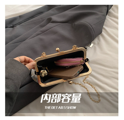 NEW CHINESE STYLE CHEONGSAM DINNER BAG FOR WOMEN 2024 PRINCE/SUMMER NEW HANDBAG SENIOR CHAIN CROSSBODY BAG Những chiếc túi xách mới dành cho phụ nữ