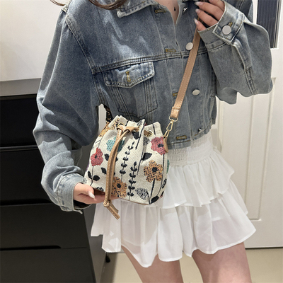 NEW CHINESE NATIONAL WIND ARMIPIT BUCKET BAG SIMPLE FASHION TREND SUMMER NEW LINEN STYLE HIGH-GRADE SENSE SINGLE SHOULDER (Tạm dịch: Một vai duy nhất)