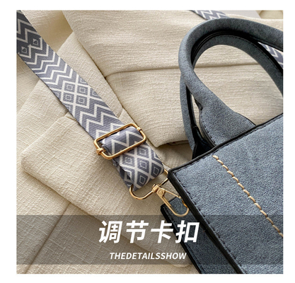 VINTAGE CHIC TEXTURED LETTER TOTE BAG BAG VINHA 2024 NEW LARGE CAPITY FASHION HANDBAG CÔNG BÁO BÁO BÁO BÁO