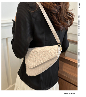 High Sense Fashion Saddle phổ biến mùa xuân / mùa hè đan túi nhỏ đơn giản tất cả trong một túi crossbody