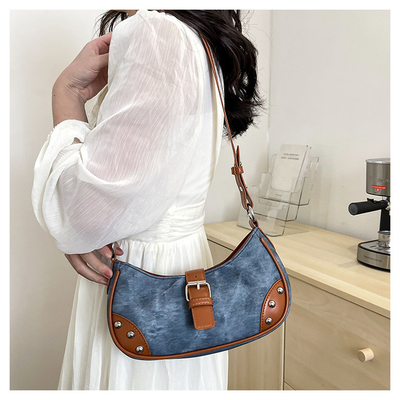 FRAENCH FASHION Casual underarms bag women 2024 NEW TEXTURE BAGUETTE BAG Đơn giản màu sắc patchwork vai túi TIDE