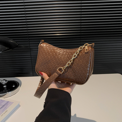 TREND NEW FASHION STONE PRINT NICHE DESIGN SINGLE SHOULDER CROSSBODY BAG HIGH-GRADE WOMEN'S EXPLOSIVE UNDER-ARM BAG (Bộ đồ phụ nữ bùng nổ ở dưới cánh tay)