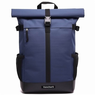 Túi lưng giải trí Outdoor Roll Top Backpack được thiết kế cho độ bền và tiện lợi
