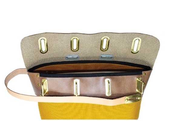 Quy định khóa an ninh túi thư với tay cầm với tay cầm được xây dựng từ 1350 Denier Basket Ballistic dệt vàng hoặc 1000 Denier, mà là chống nước