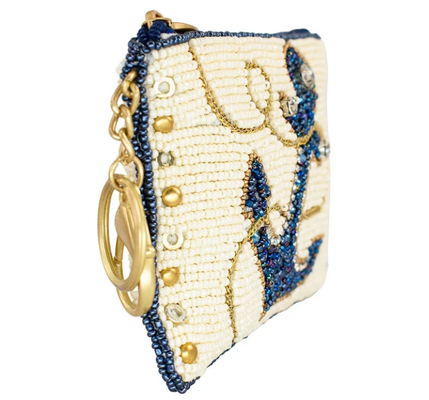 Hooked Up Coin Purse Eye catching butterfly coin bag with bold beadwork floral patterns chơi đùa và khóa khóa hoàn hảo cho những thứ thiết yếu nhỏ